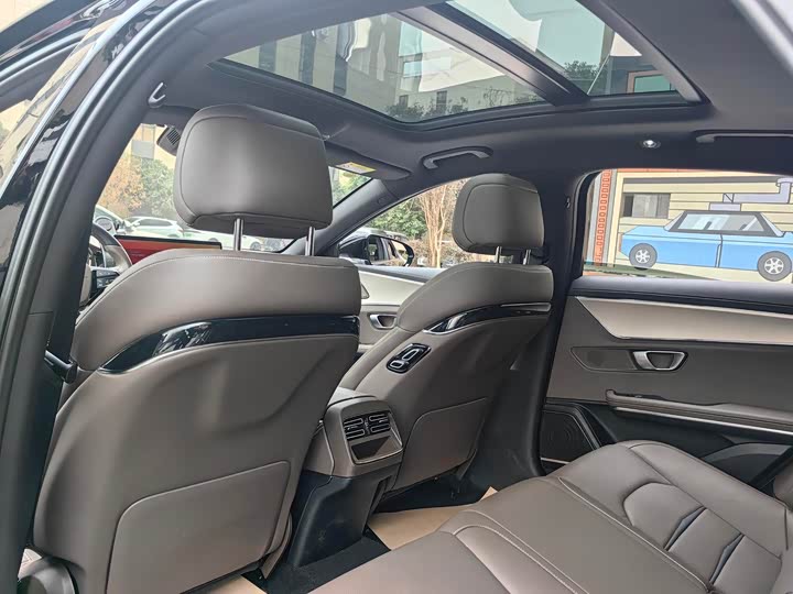 Фото 8 - BYD Han