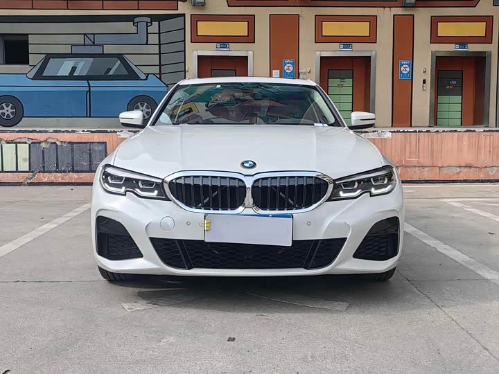 Фото 2 - BMW 3 Series
