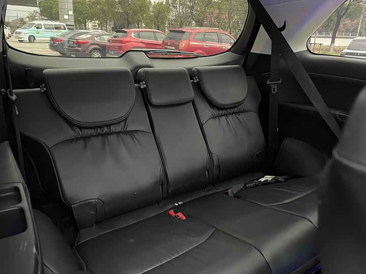 Фото 7 - Honda Elysion