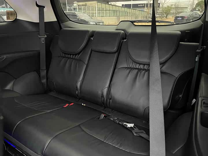 Фото 8 - Honda Elysion