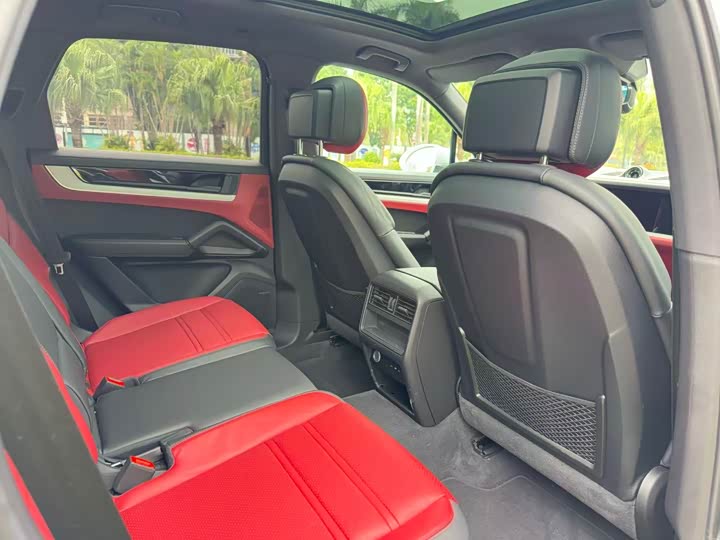 Фото 9 - Porsche Cayenne