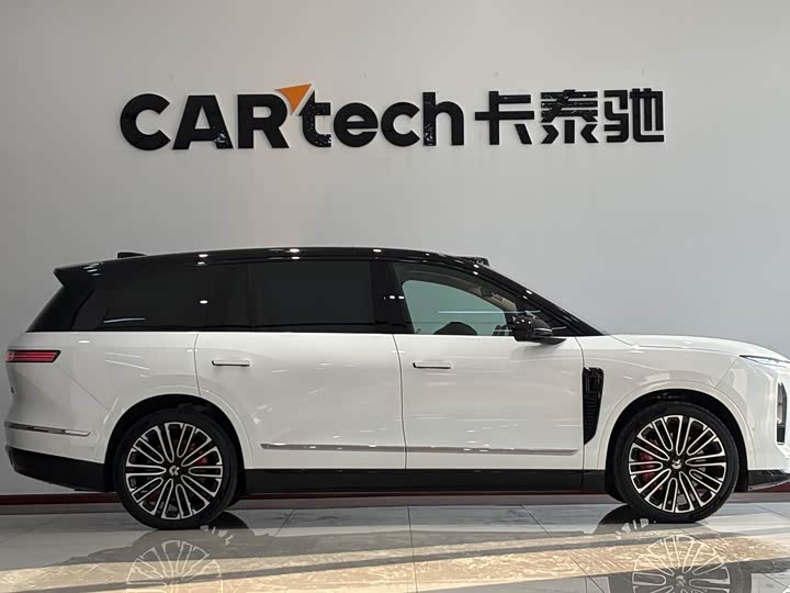 Фото 4 - Nio ES8