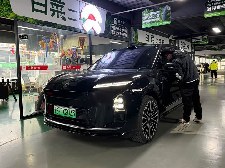 Фото 1 - Nio ES8