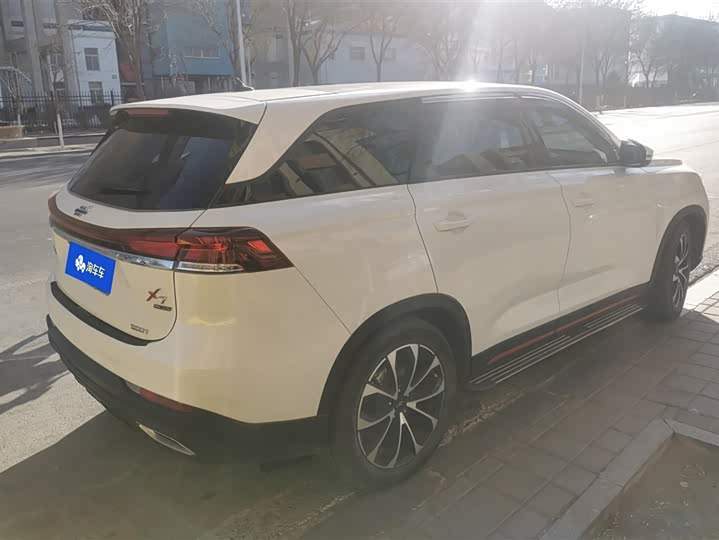Фото 3 - Changan Oshan X7 Plus