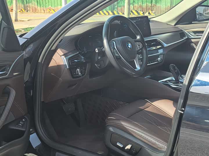 Фото 4 - BMW 5 Series Hybrid