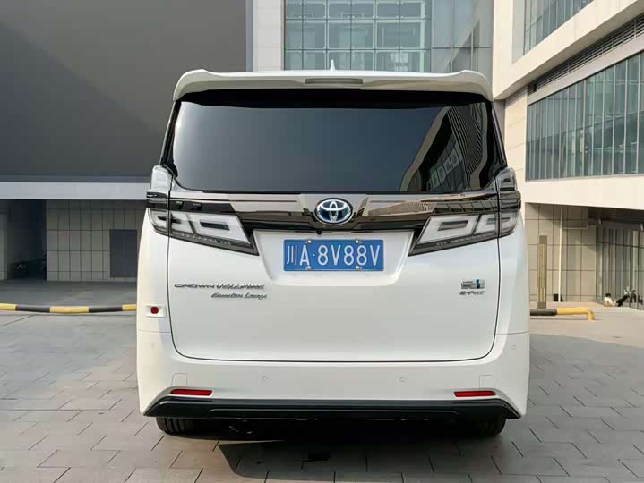 Фото 9 - Toyota Vellfire