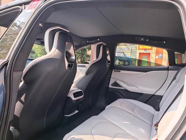 Фото 8 - Xiaomi SU7