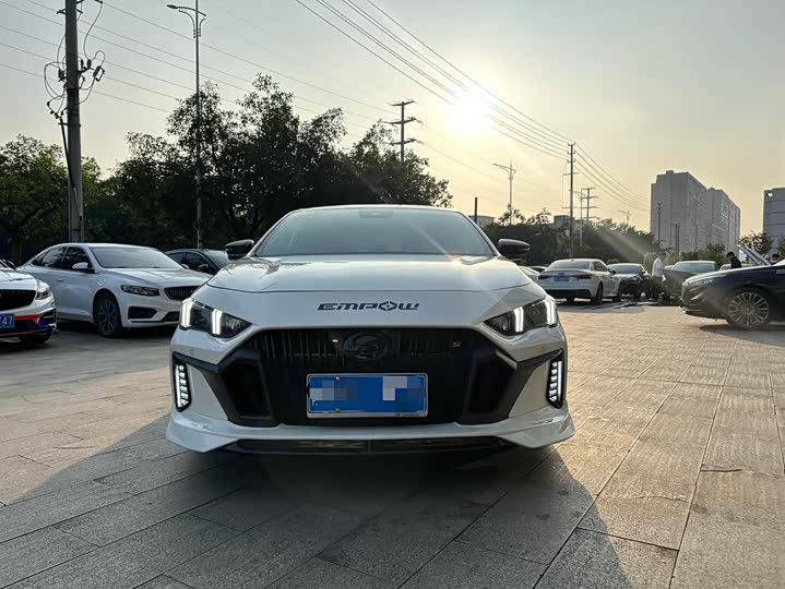 Фото 2 - GAC Trumpchi Empow R