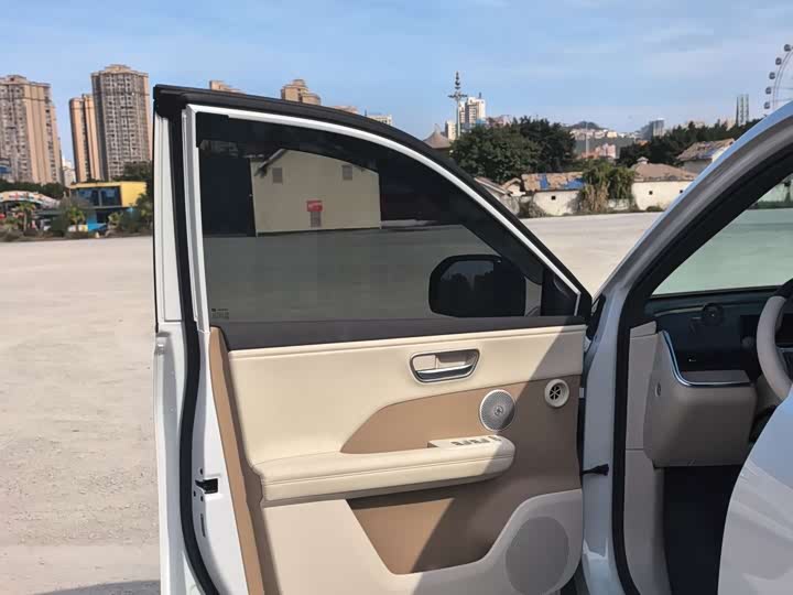 Photo 8 - Toyota bZ3X