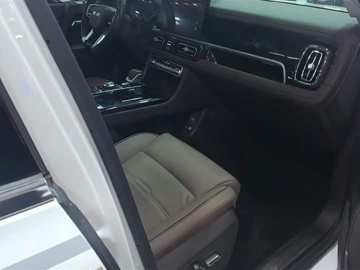 Фото 8 - BAIC Beijing BJ60