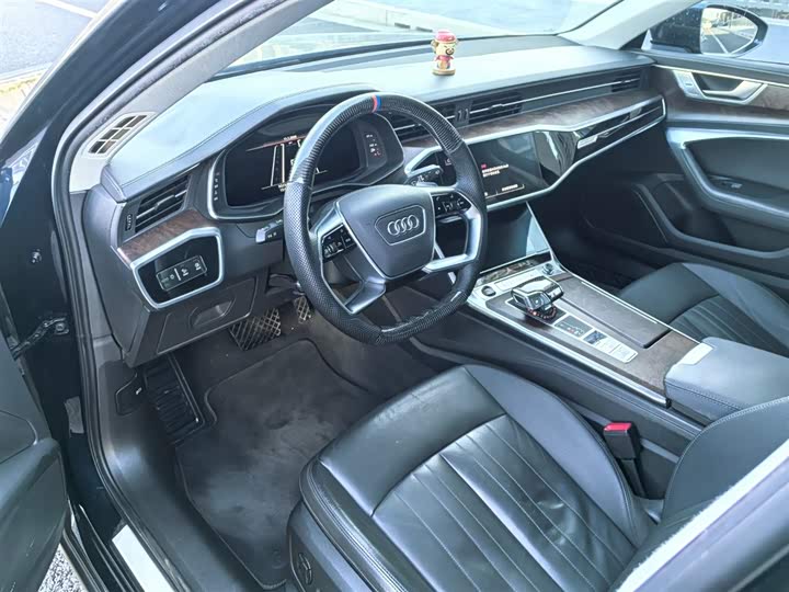 Фото 8 - Audi A6