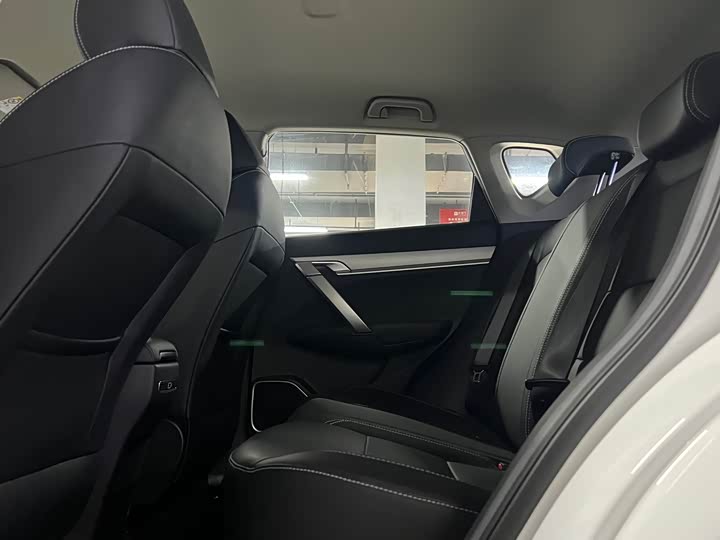 Photo 6 - Geely Coolray