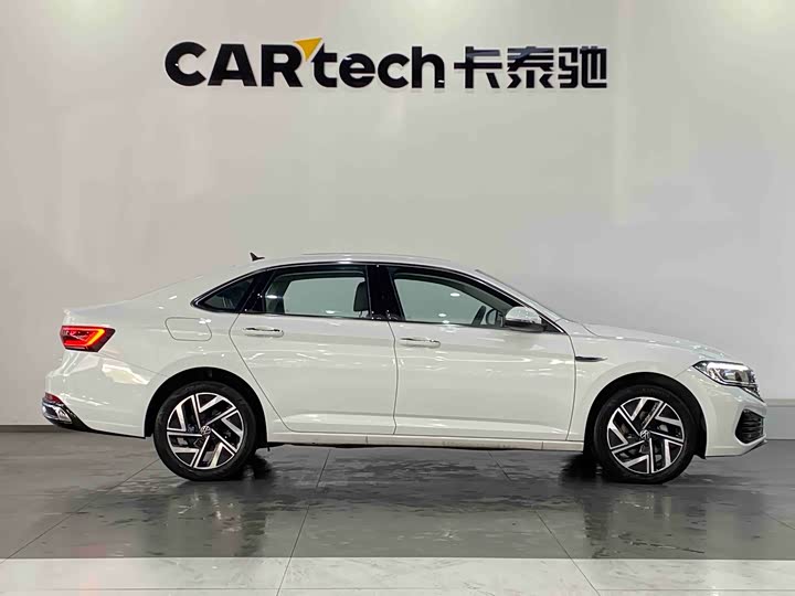 Фото 4 - Volkswagen Sagitar L