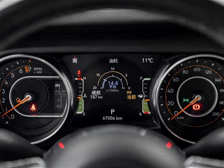 Фото 8 - Jeep Gladiator