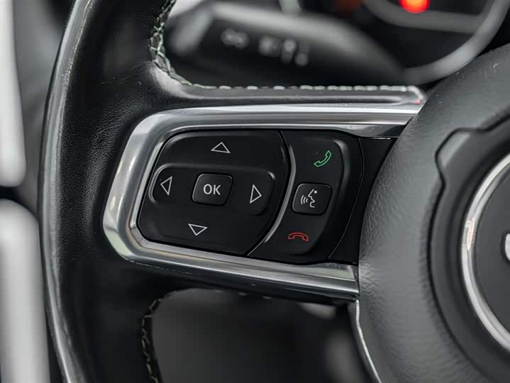 Фото 9 - Jeep Gladiator