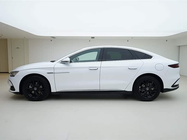 Фото 3 - BYD Han