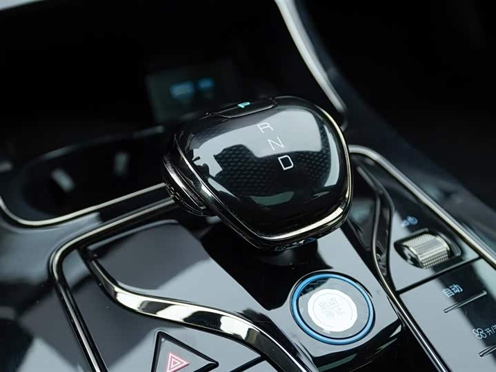 Фото 9 - BYD Han