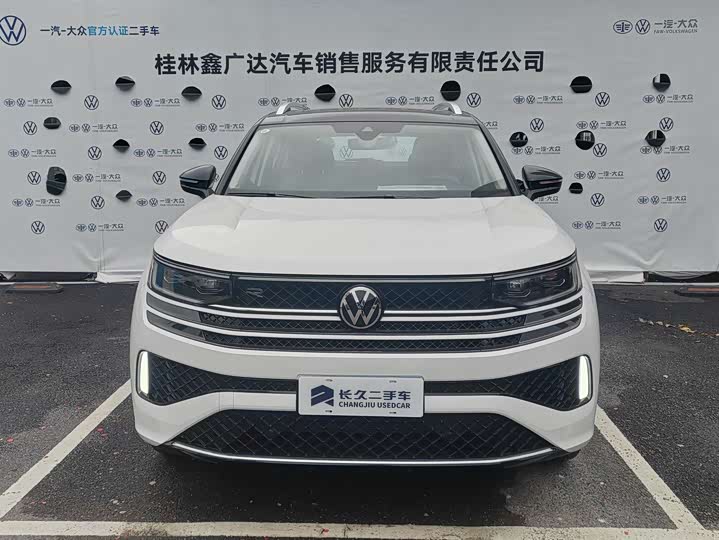 Фото 2 - Volkswagen Tavendor