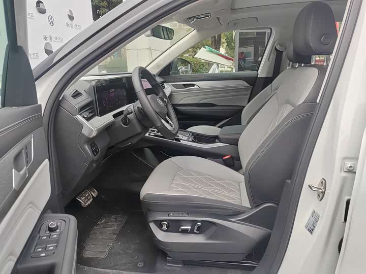 Фото 7 - Volkswagen Tavendor