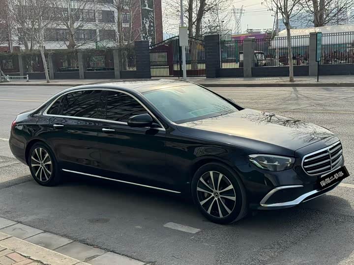 Фото 3 - Mercedes-Benz E-Class Hybrid
