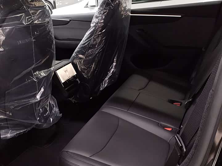 Фото 6 - Tesla Model Y