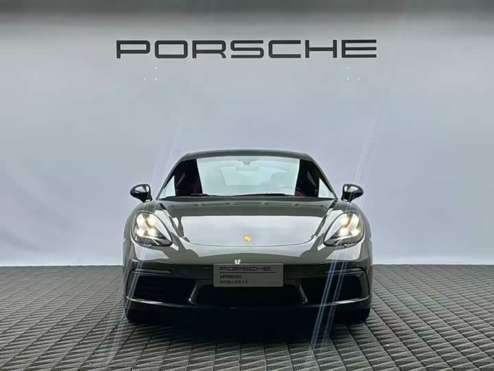 Фото 2 - Porsche 718