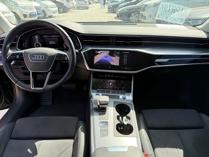 Фото 5 - Audi A6