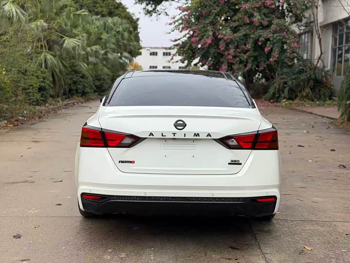 Фото 5 - Nissan Teana