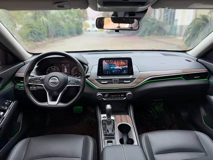 Фото 9 - Nissan Teana