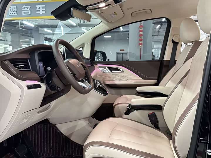 Фото 5 - Bestune M9