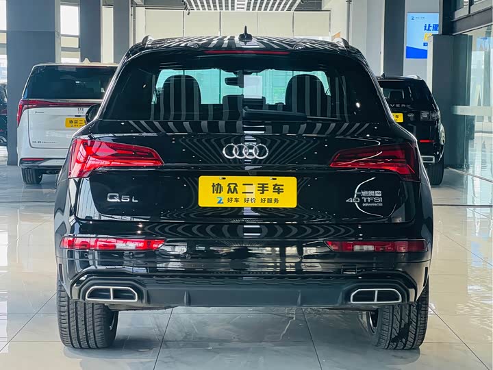 Фото 3 - Audi Q5L