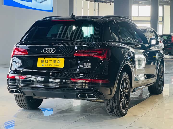 Фото 4 - Audi Q5L