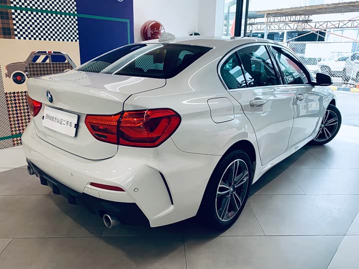 Фото 2 - BMW 1 Series