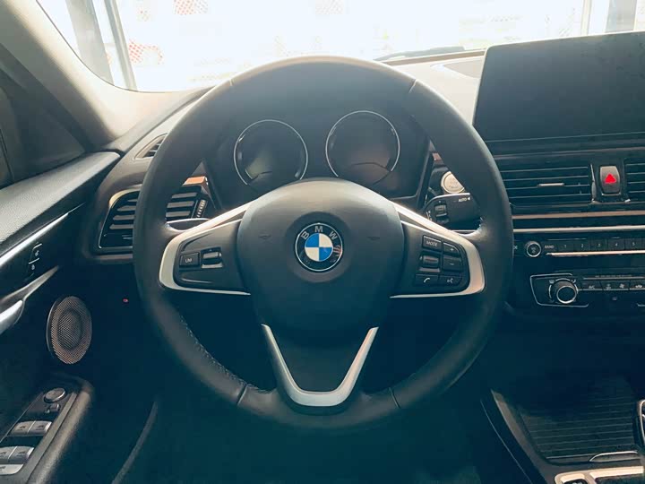 Фото 9 - BMW 1 Series