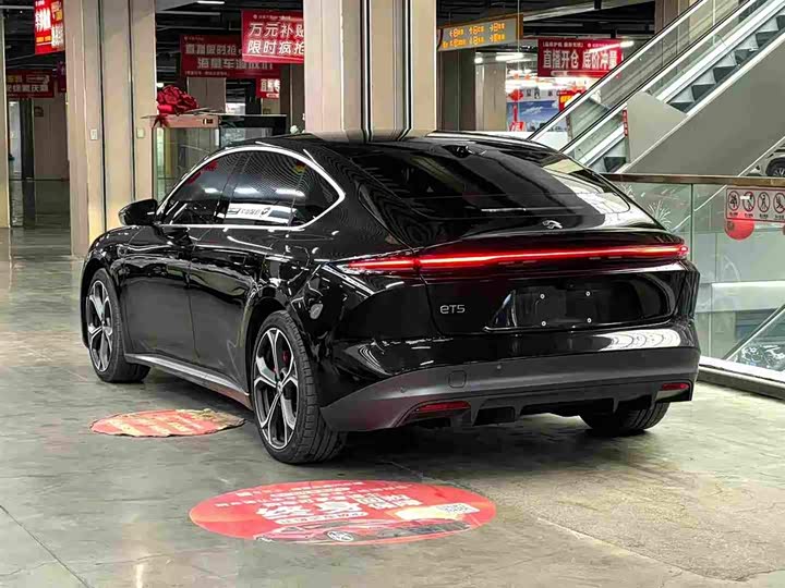 Фото 4 - Nio ET5