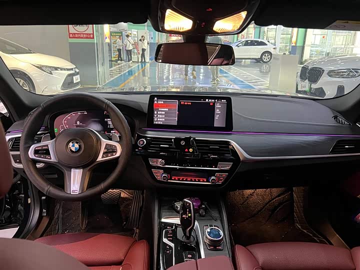 Фото 8 - BMW 5 Series