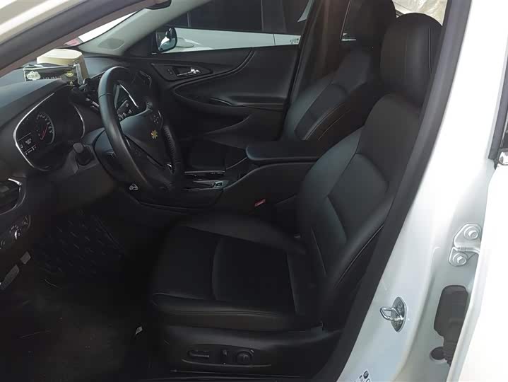 Фото 9 - Chevrolet Malibu XL