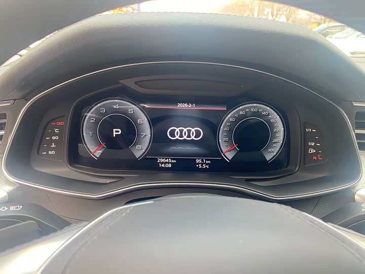 Фото 5 - Audi A6L