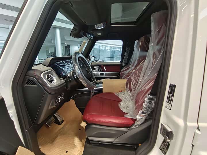 Фото 9 - Mercedes-Benz G-Class