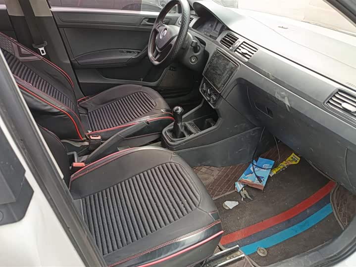 Фото 8 - Volkswagen Santana