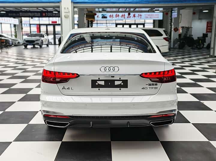 Фото 5 - Audi A4L