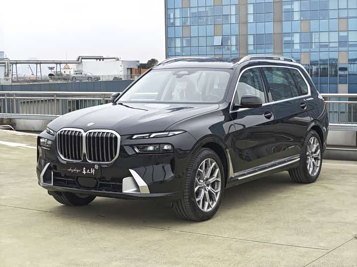 Фото 1 - BMW X7