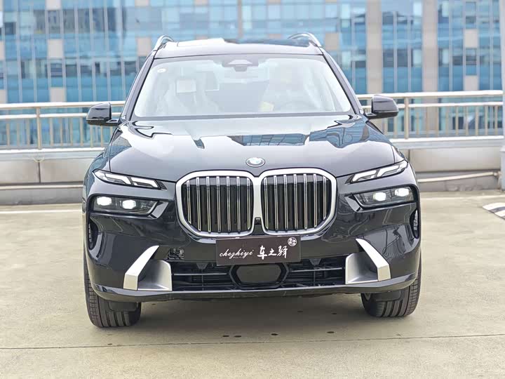 Фото 2 - BMW X7