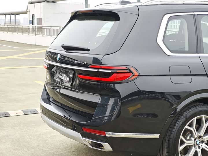 Фото 6 - BMW X7