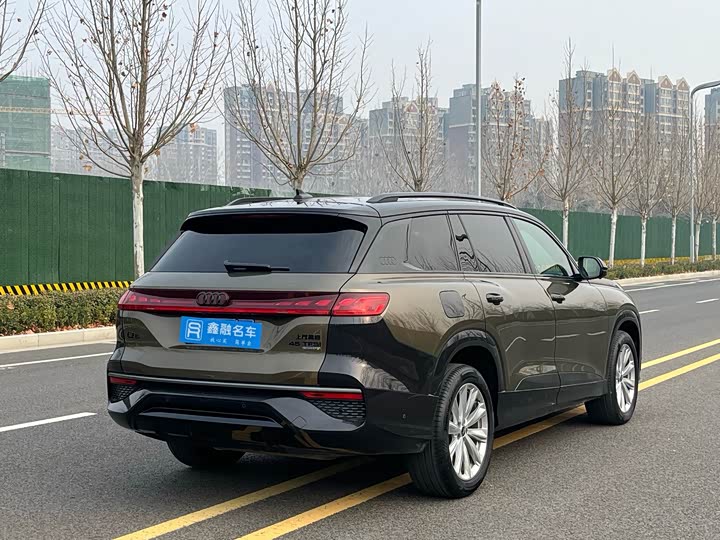 Фото 6 - Audi Q6