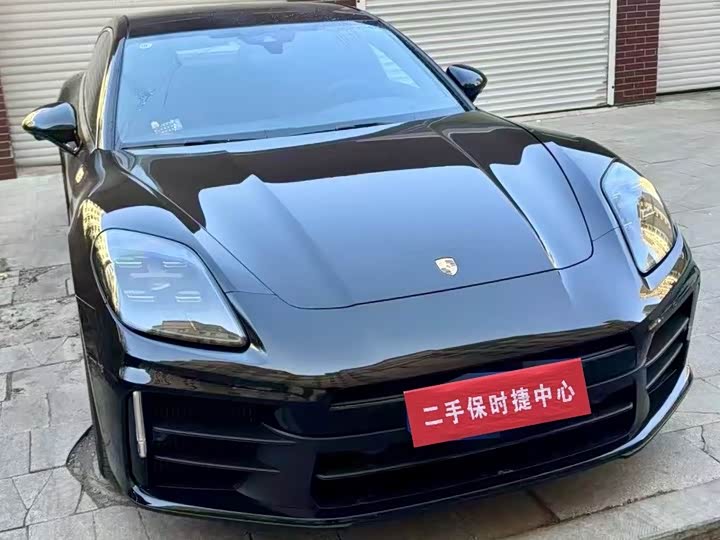 Фото 2 - Porsche Panamera