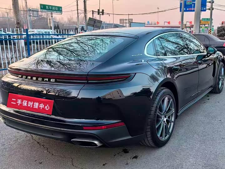 Фото 5 - Porsche Panamera