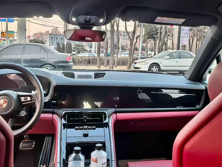 Фото 7 - Porsche Panamera