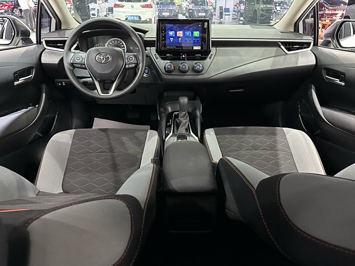 Фото 9 - Toyota Corolla