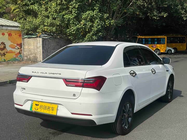 Фото 5 - BYD Qin EV